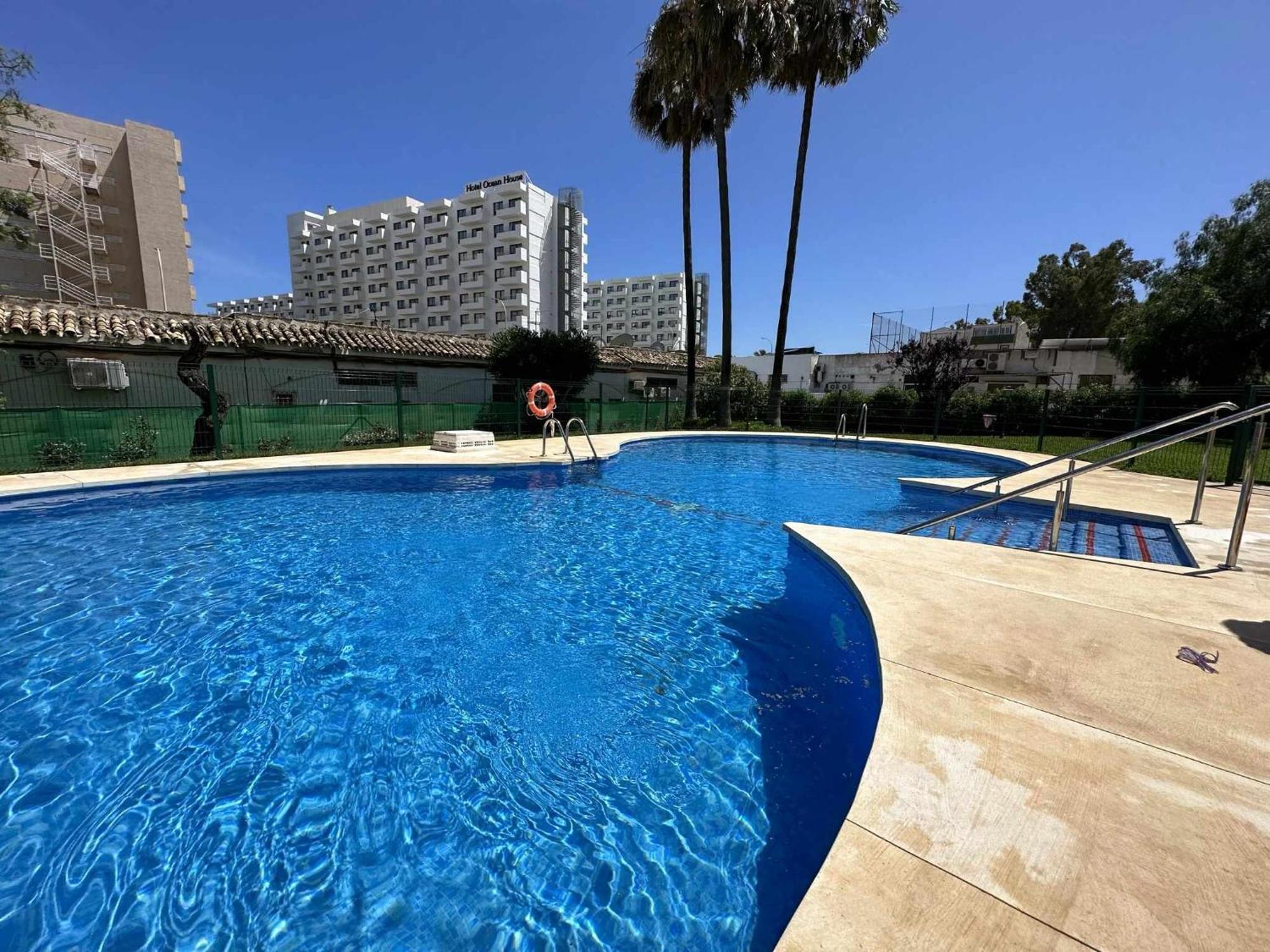 Apartamento La Carihuela A 2 Minutos De La Playa Torremolinos Buitenkant foto